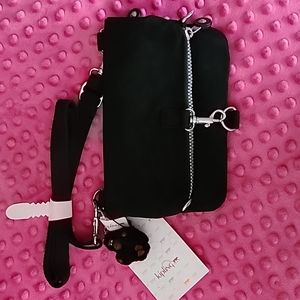 NWT Black Kipling Rizzi Mini Convertible Bag with front clasp